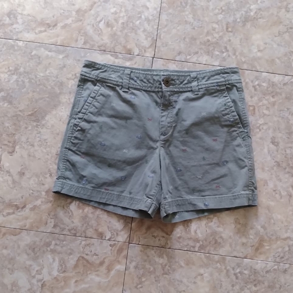 Eddie Bauer Pants - Eddie Bauer women's Adventurer printed shorts, size 4